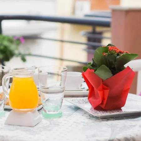 Ulisse לינה וארוחת בוקר 3*